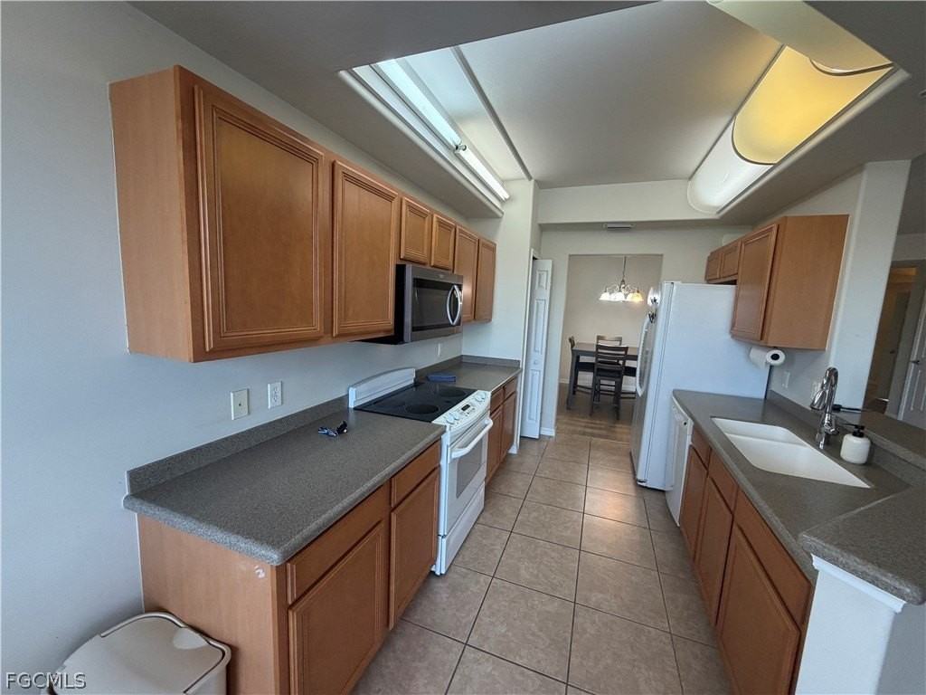 10339 Whispering Palms Dr Unit 202 #202 - Photo 7 of 18