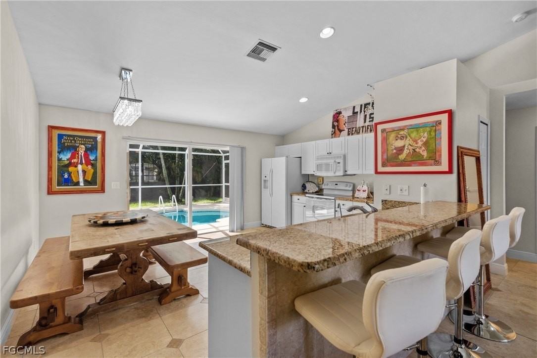 2586 Sw 27th St - Photo 7 of 30