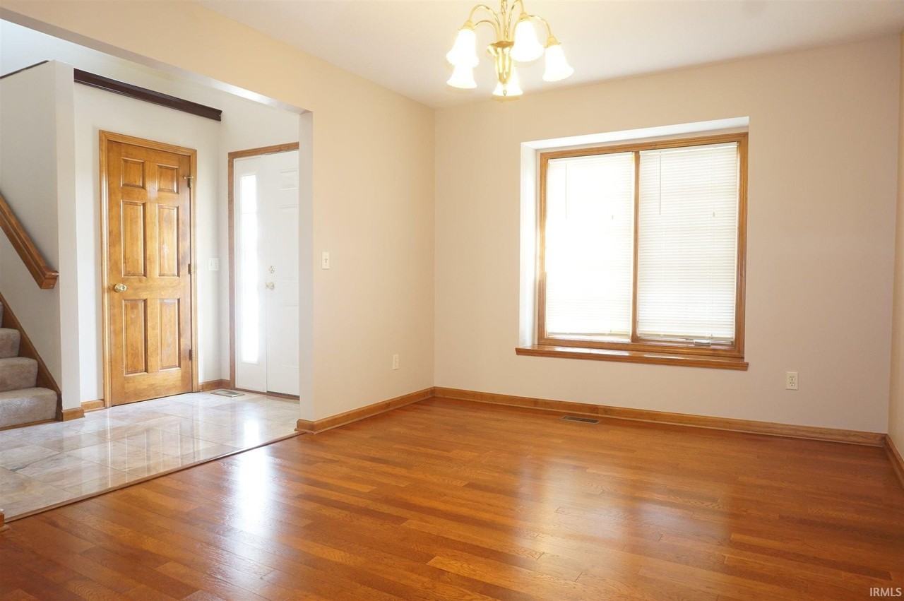 12426 Cliff View Ct - Photo 3 of 25