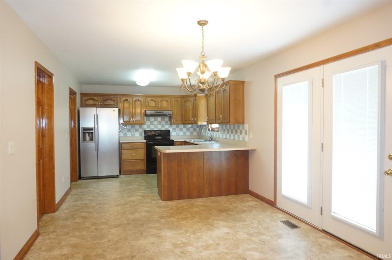 12426 Cliff View Ct - Photo 6 of 25