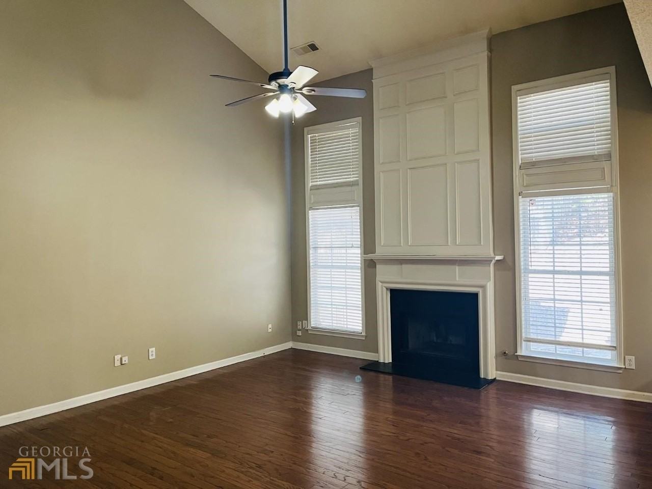 3469 Davenport Park Ln - Photo 5 of 19