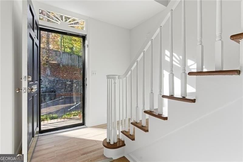 6520 Roswell Rd Unit 79 #79 - Photo 4 of 23