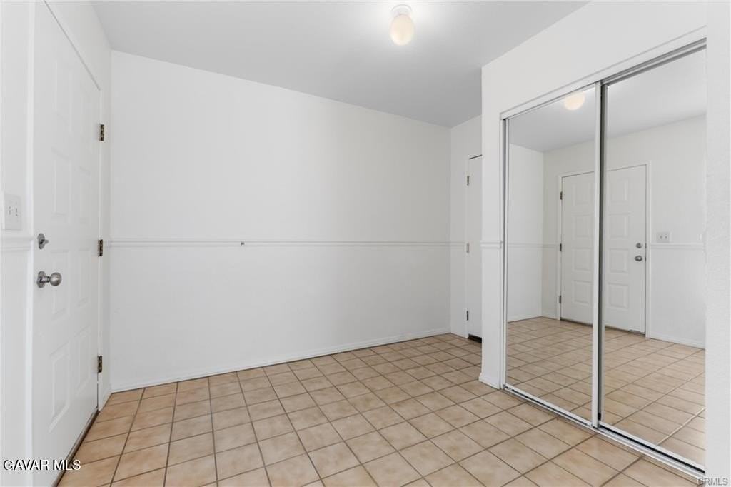 2258 Gregory Ave - Photo 2 of 16