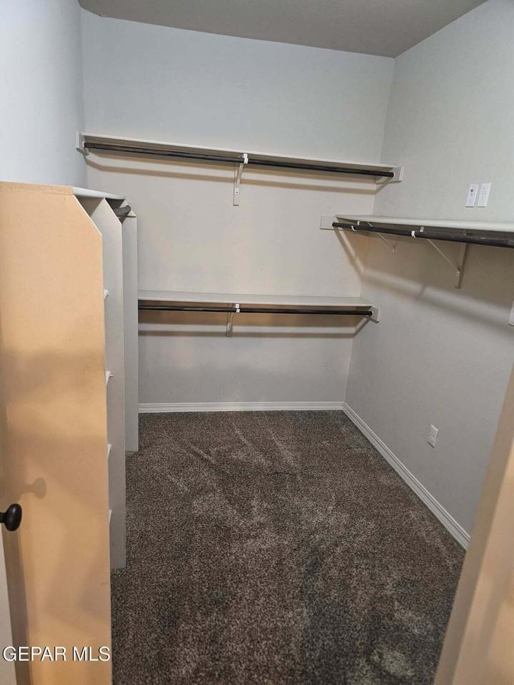 14837 Hunters Grove Ave - Photo 4 of 11