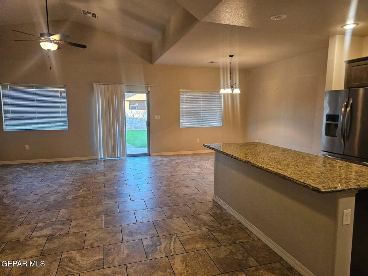 14837 Hunters Grove Ave - Photo 6 of 11