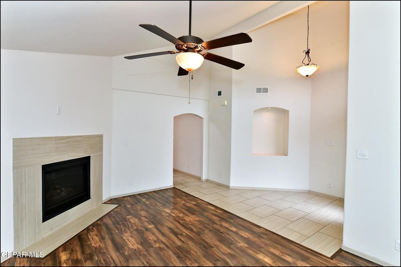 5005 Moon Ranch Ln - Photo 7 of 45