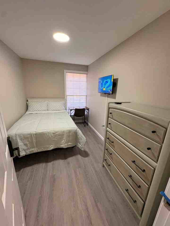 Markin Dr S - Photo 7 of 8