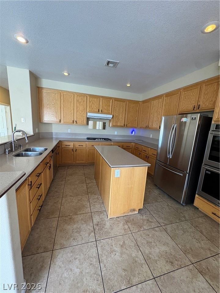 8804 Glenistar Gate Ave - Photo 6 of 22