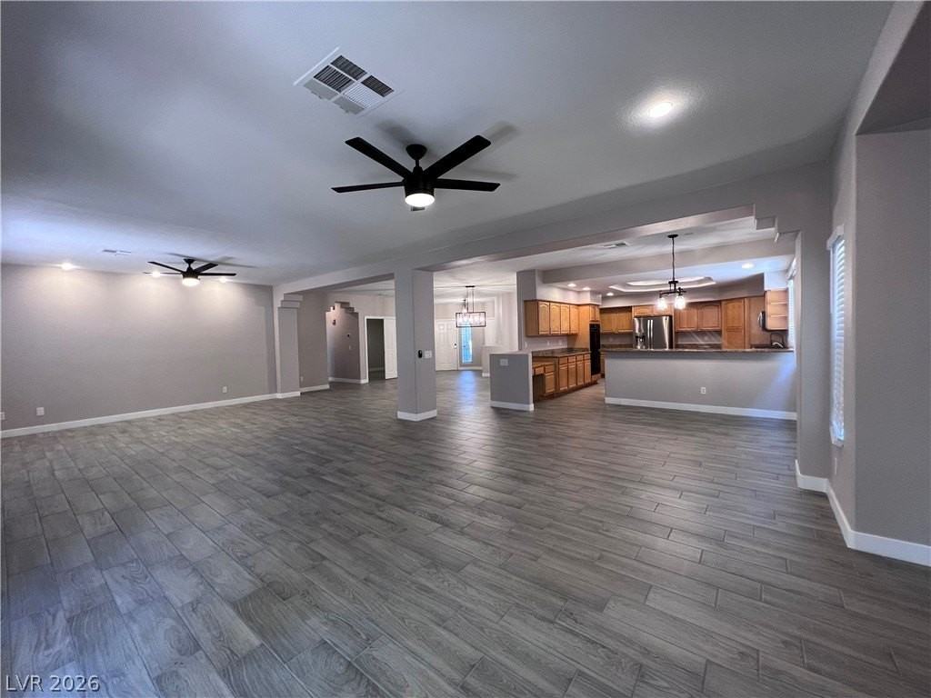 693 Kentons Run Ave - Photo 6 of 32