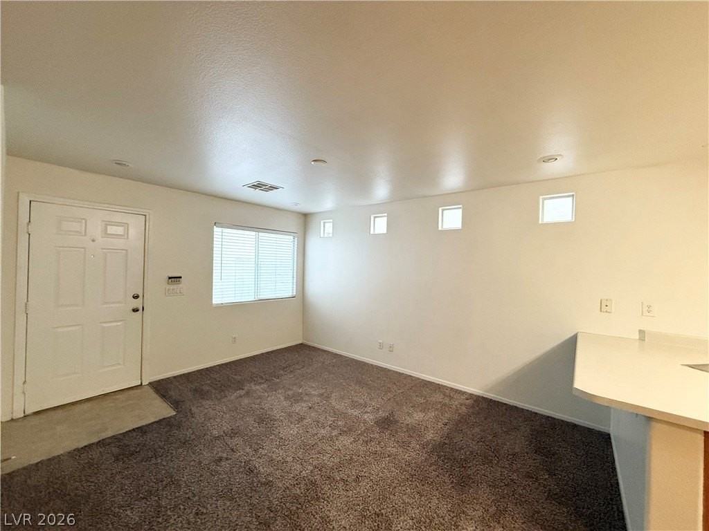 9969 Keephills St - Photo 5 of 12