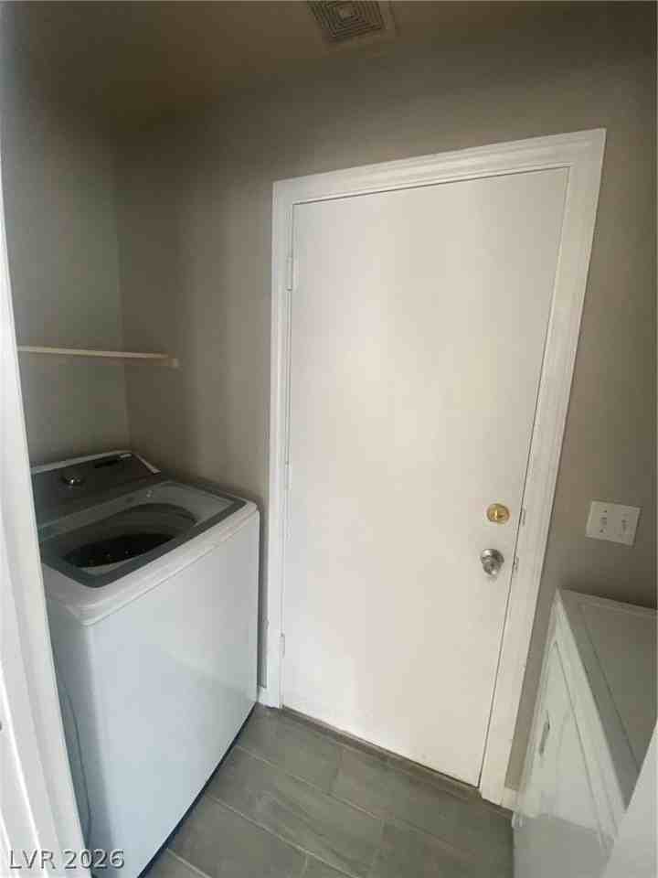 3269 Cheyenne Gardens Way - Photo 6 of 13