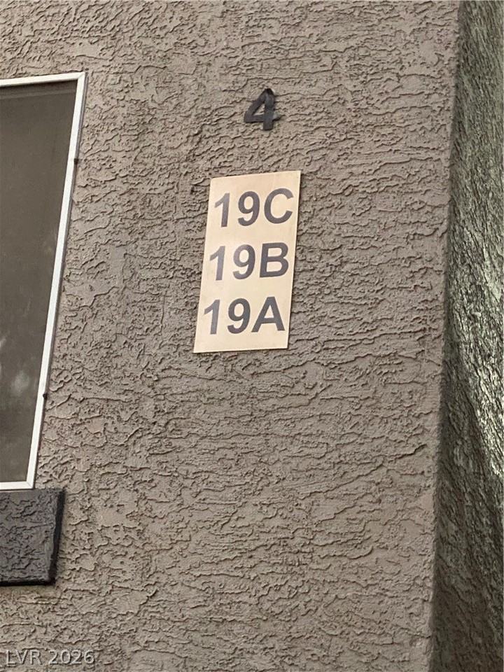 701 Capri Dr #19C - Photo 2 of 3