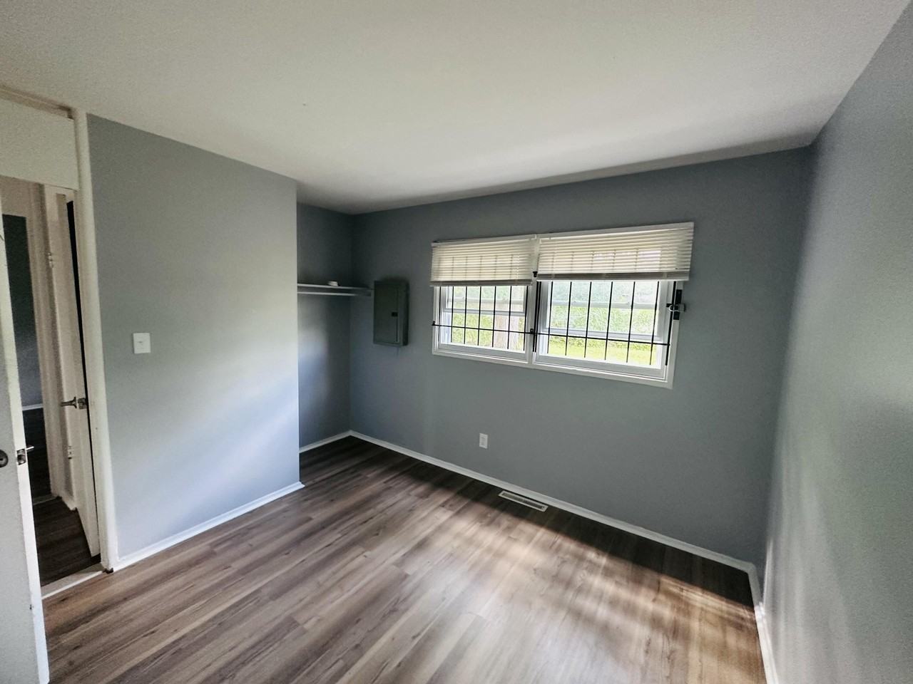 20515 Ilene St - Photo 4 of 5