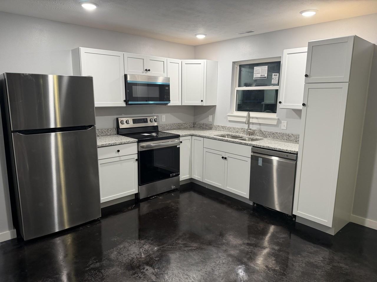 301 W Sunrise St Unit B #B - Photo 2 of 10