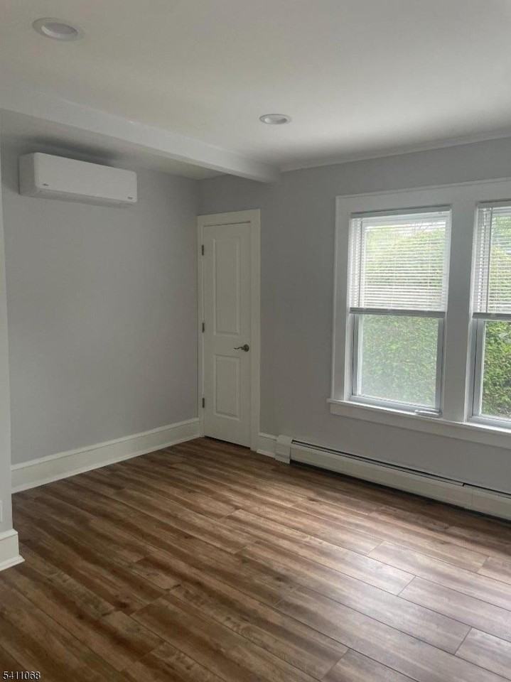 897 Springfield Ave - Photo 3 of 14