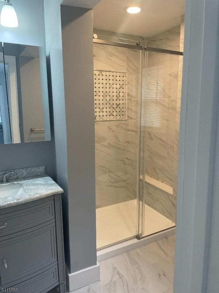 897 Springfield Ave - Photo 7 of 14