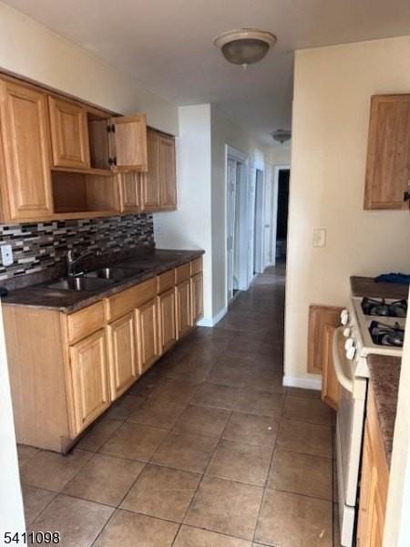 337 Bond St - Photo 7 of 9