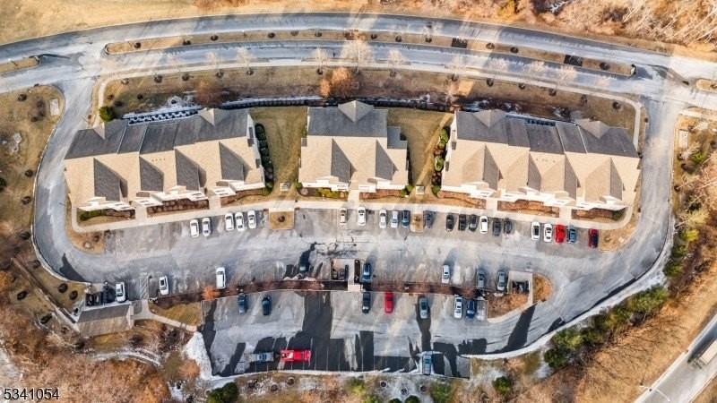 21 Park Dr #21 - Photo 3 of 38