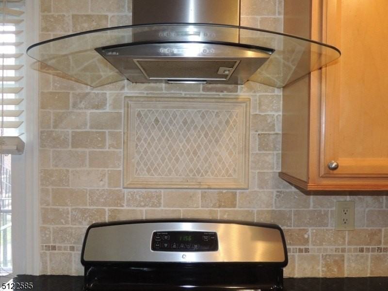 201 Pitney Pl #201 - Photo 5 of 16