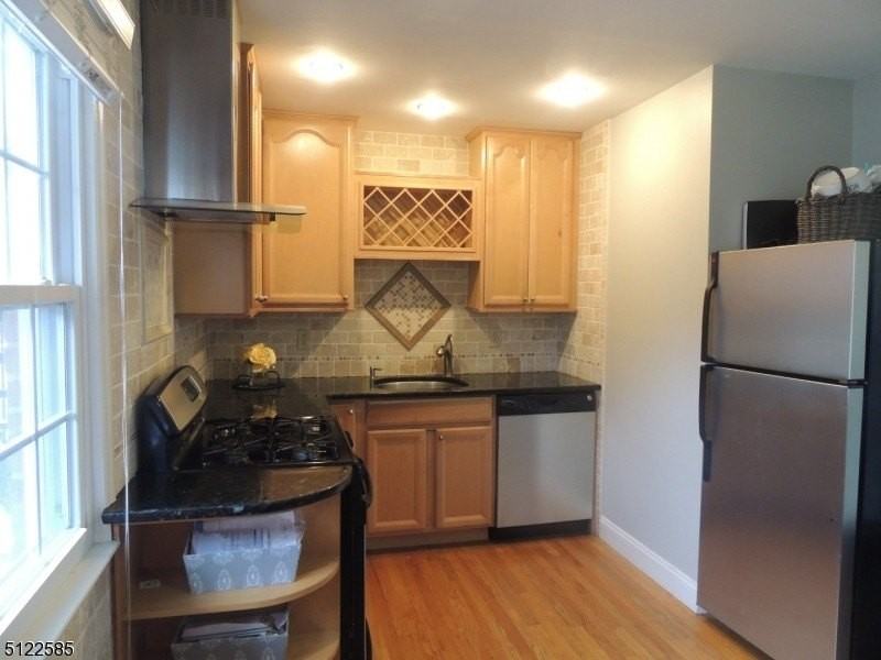 201 Pitney Pl #201 - Photo 6 of 16