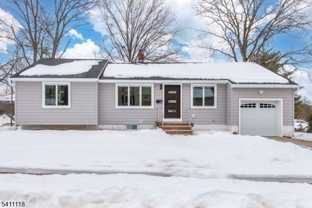 82 Michael Dr - Photo 1 of 1