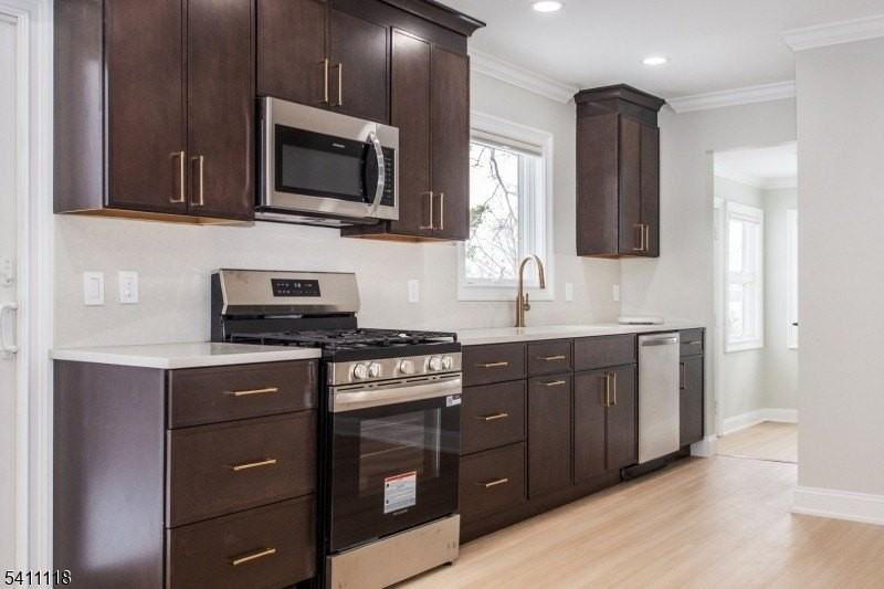 82 Michael Dr - Photo 4 of 26