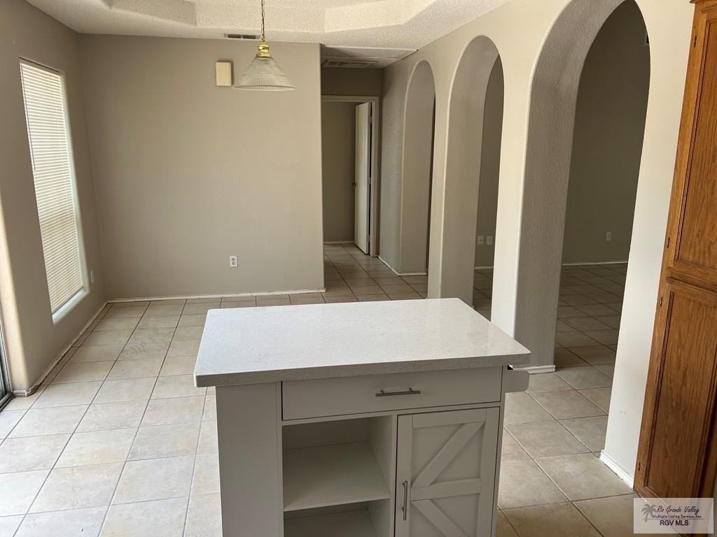 6652 Noble Pne - Photo 3 of 9