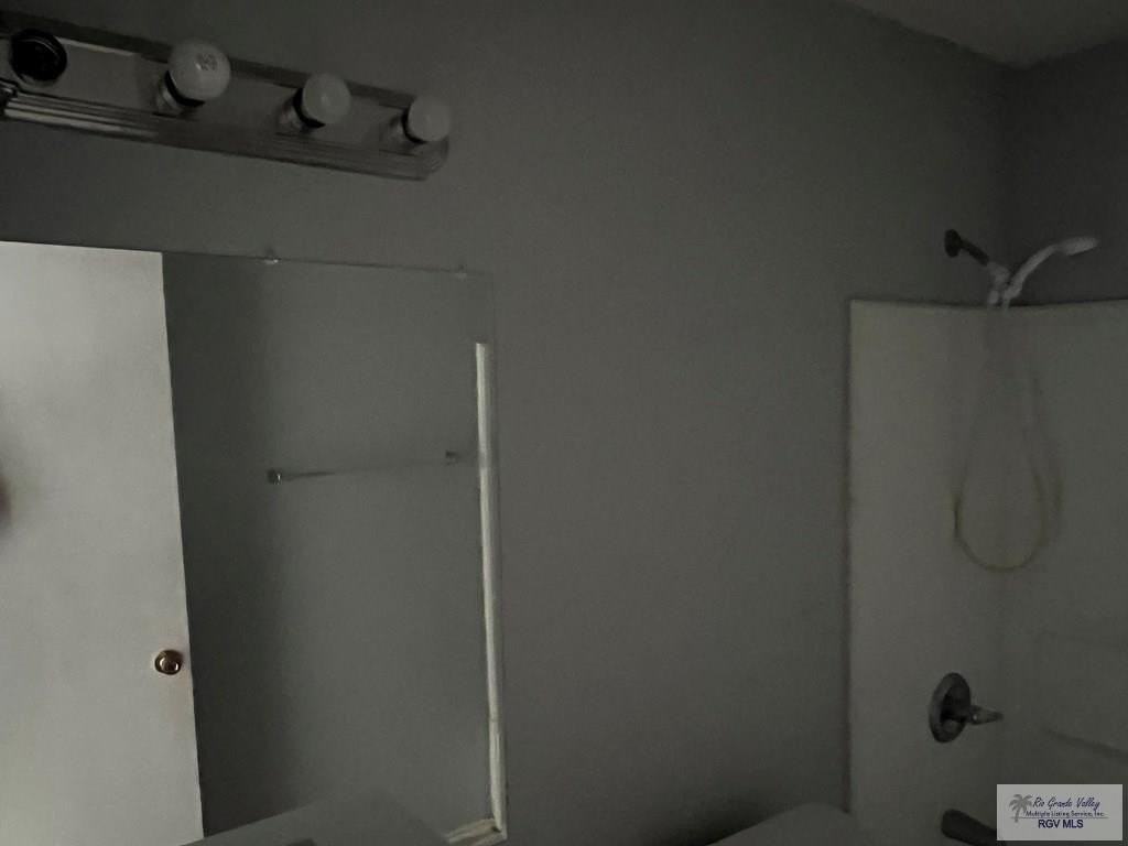 6652 Noble Pne - Photo 7 of 9