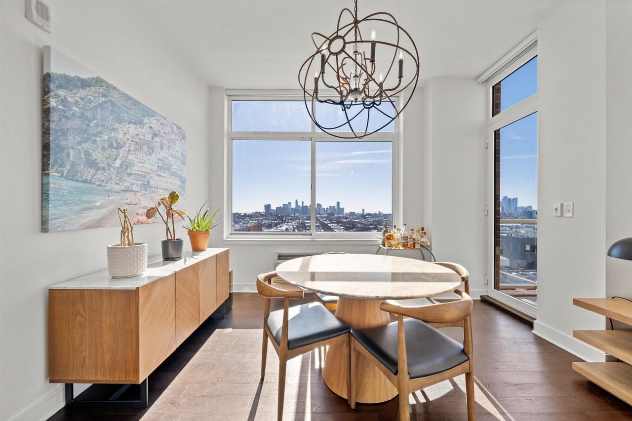 1450 Washington St - Photo 2 of 30