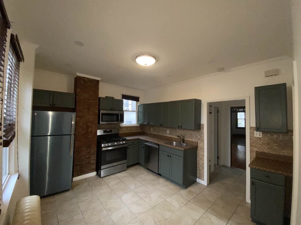 1142 89th St #2 - Photo 4 of 17