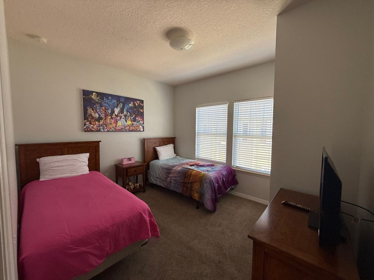 Diplomat Ct - Photo 7 of 15