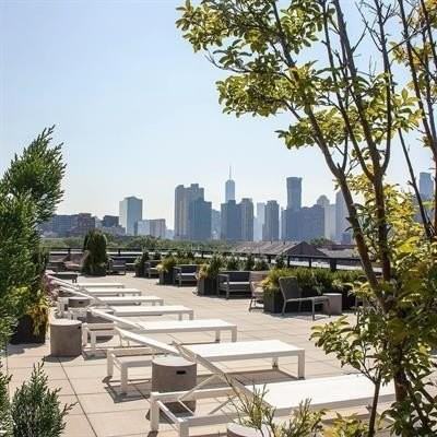 372 9th St #4A - Photo 4 of 22