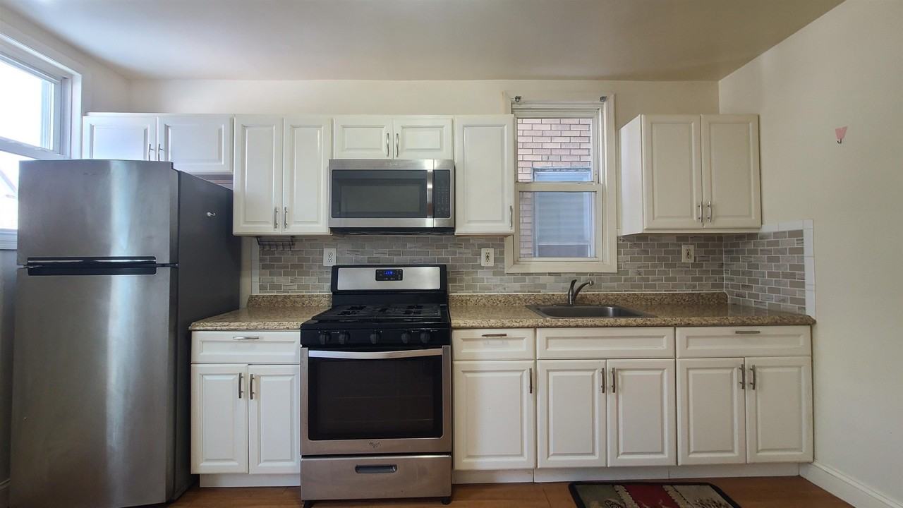 32 Armstrong Ave #1 - Photo 2 of 16