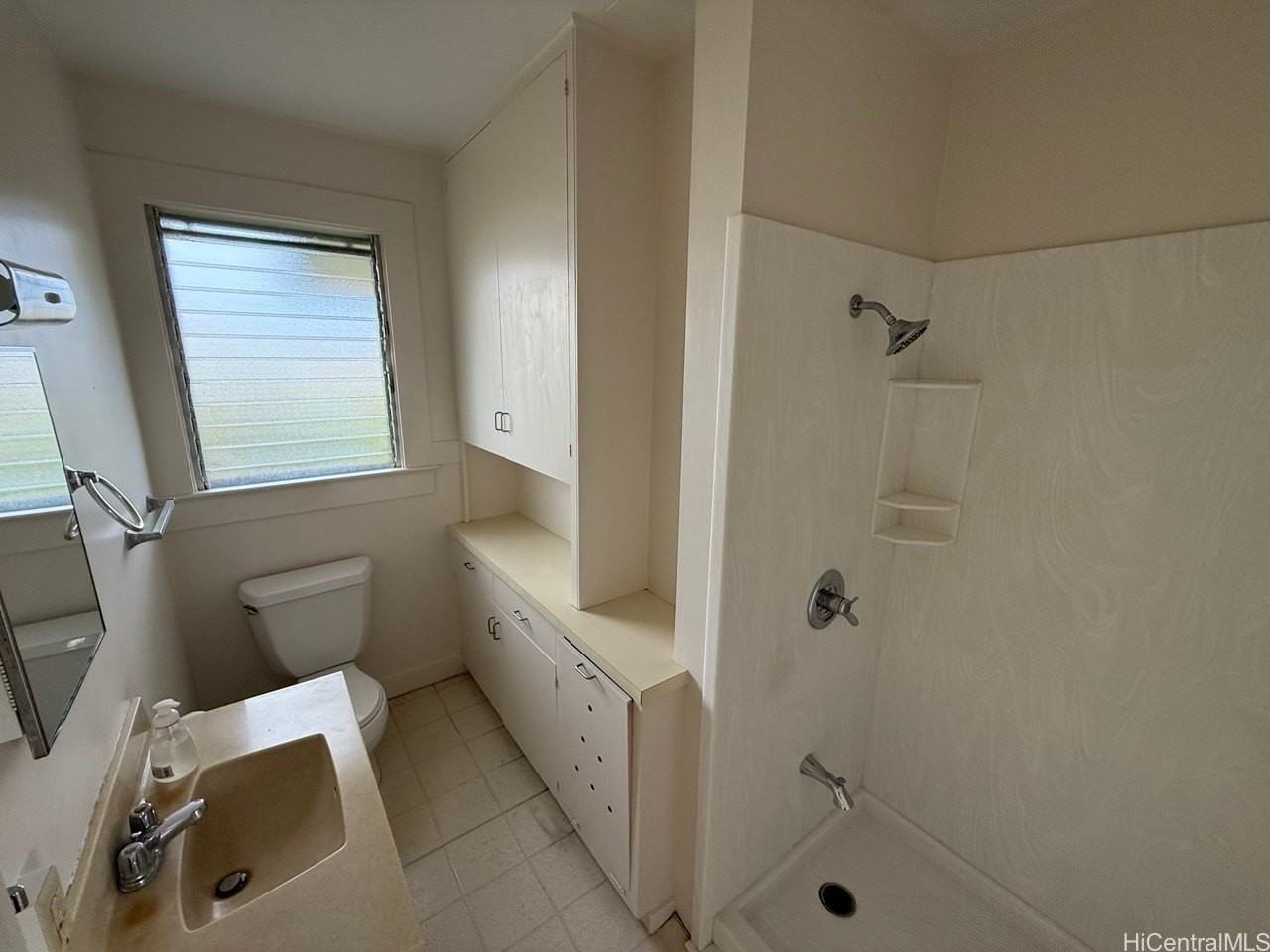 1241 17th Ave Apt A #A - Photo 5 of 13