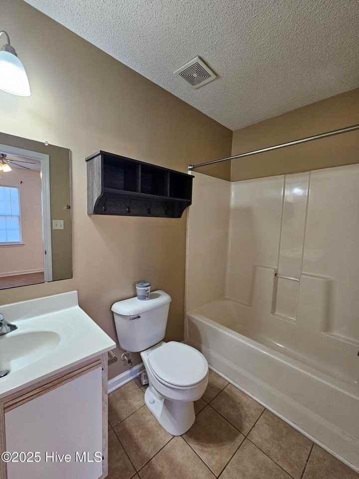 1202 Pueblo Dr - Photo 7 of 11