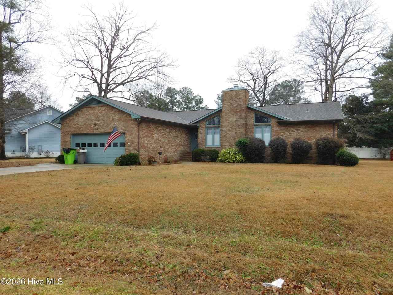 103 Boatswain Dr - Photo 2 of 35