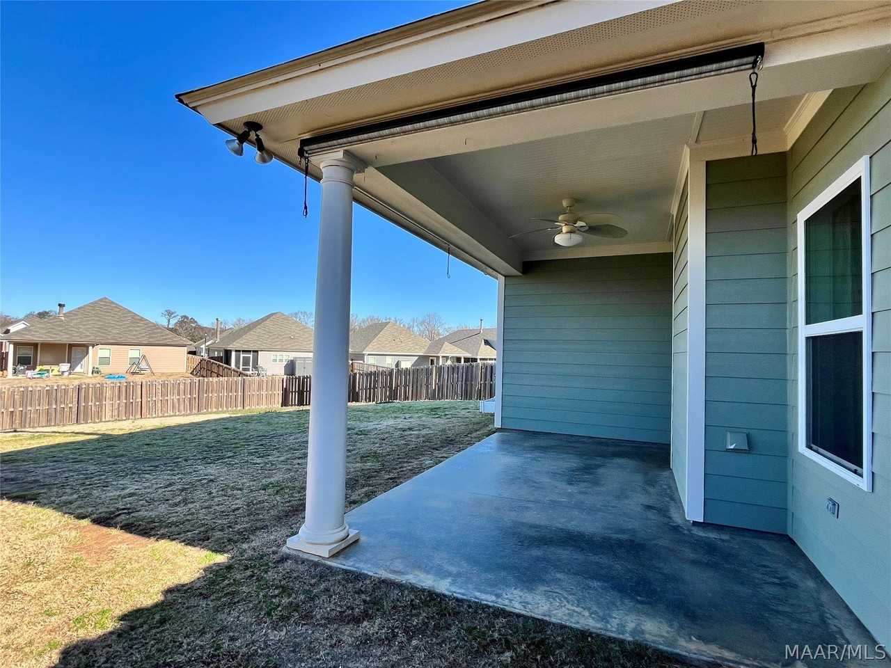 876 Hedgefield Way - Photo 5 of 50