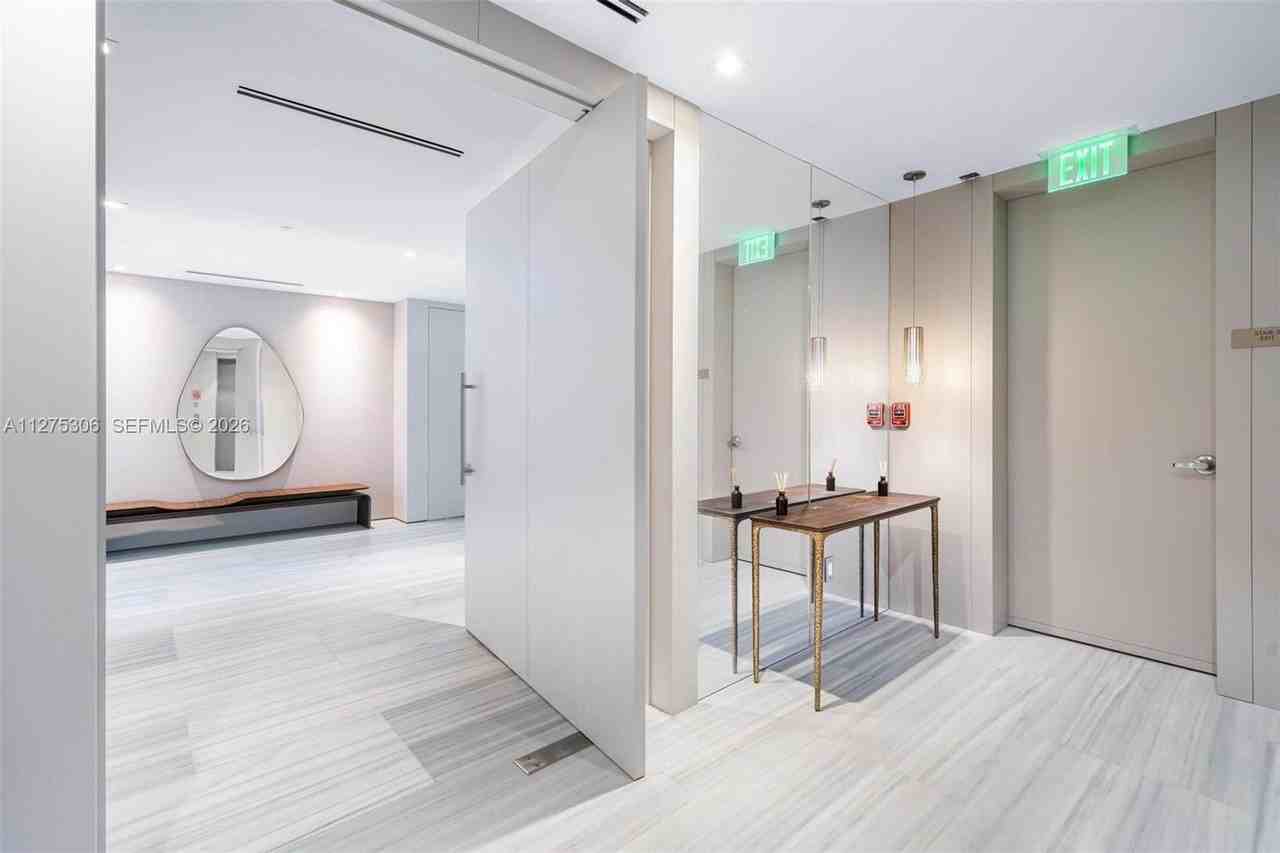 18975 Collins Ave #3802 - Photo 7 of 30