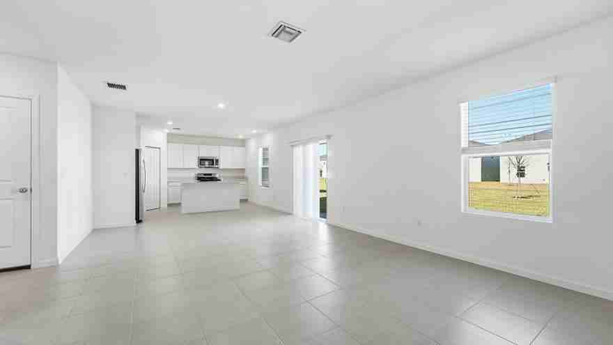 10761 Northwest Everbreeze Drive - Photo 2 of 8