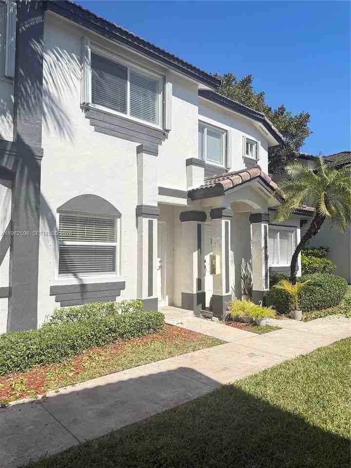 2223 Se 23rd Ave #2223 - Photo 6 of 14