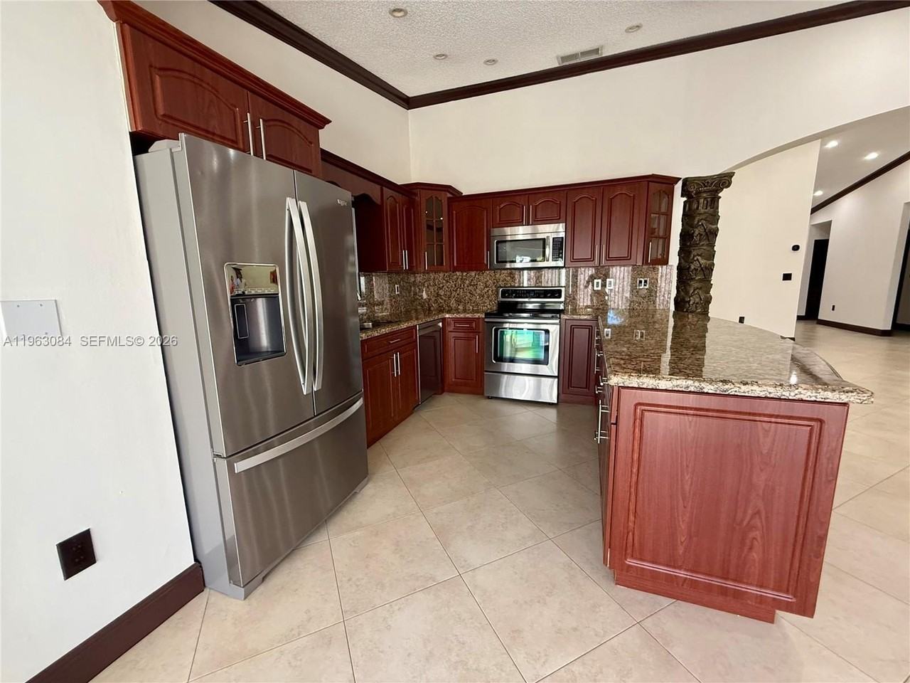 13781 Sw 158th Ter #0 - Photo 6 of 18