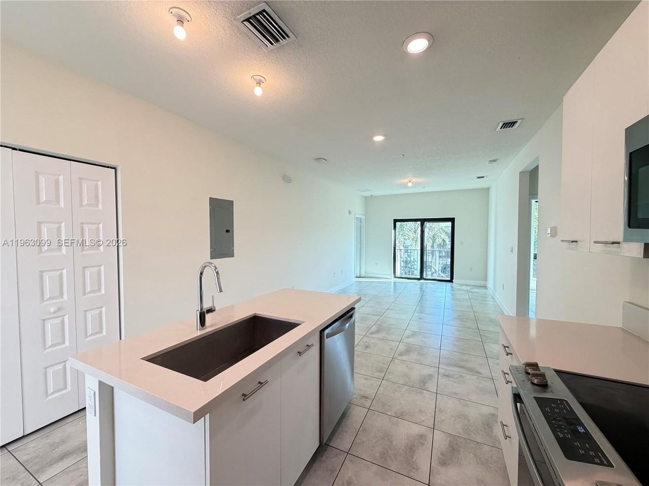 4640 Nw 84th Ave #47 - Photo 3 of 19