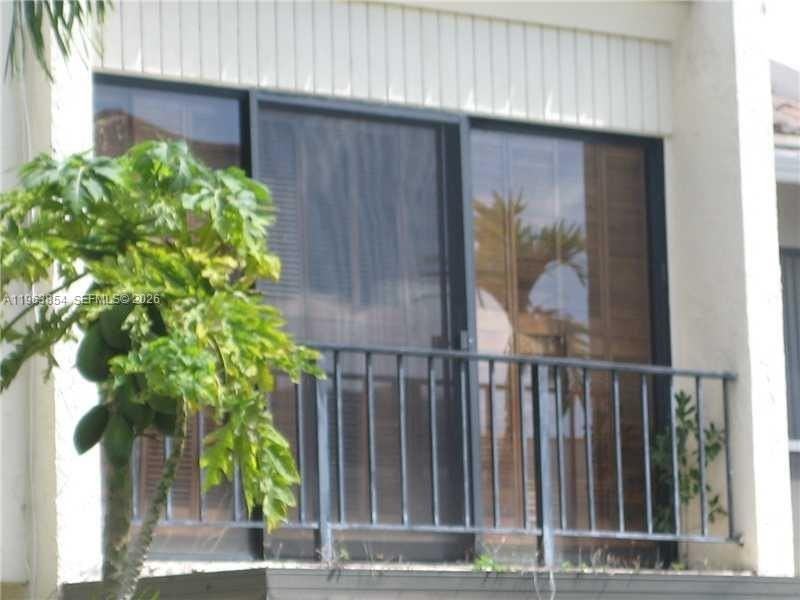 6512 Kendale Lakes Dr #903 - Photo 7 of 12