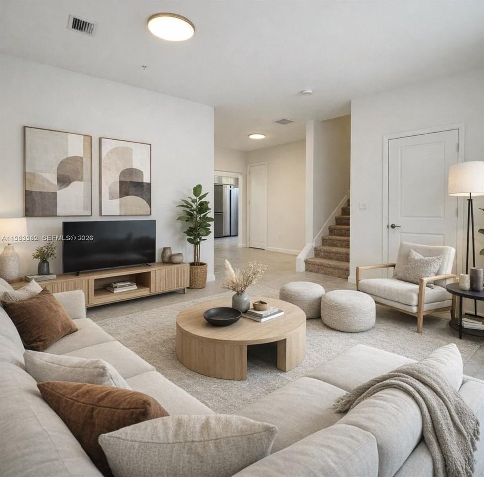 255 Sw 159th Pl - Photo 2 of 19