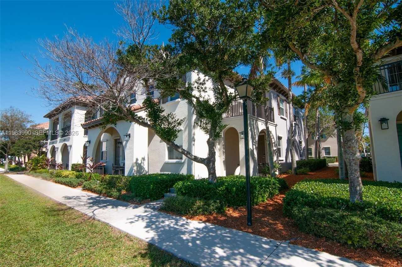 4357 Cascada Cir #4357 - Photo 2 of 50