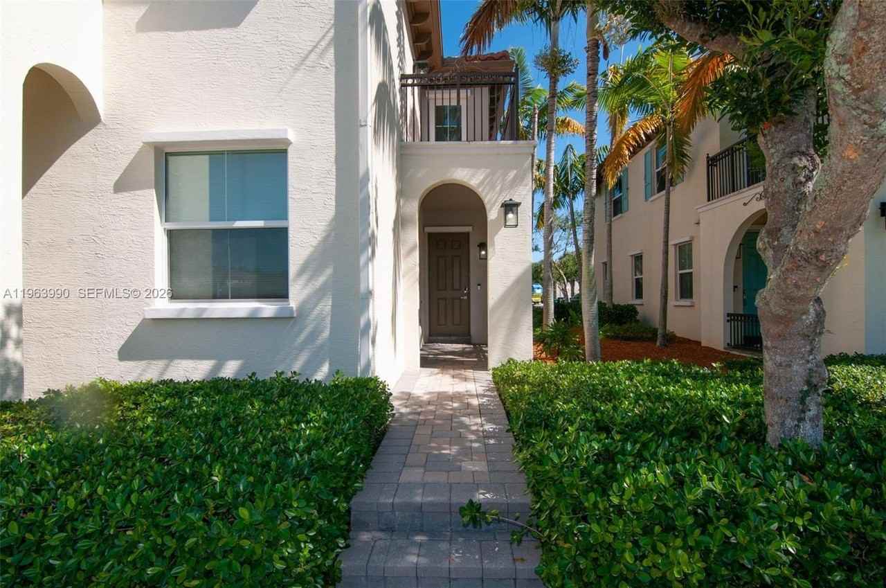 4357 Cascada Cir #4357 - Photo 3 of 50