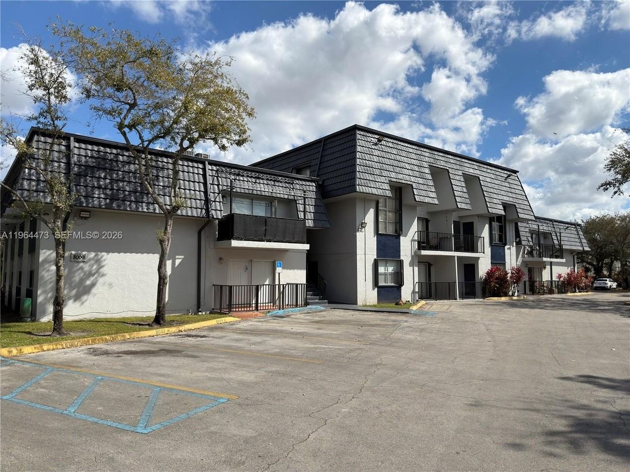 8009 W 6th Ave #H - Photo 3 of 25