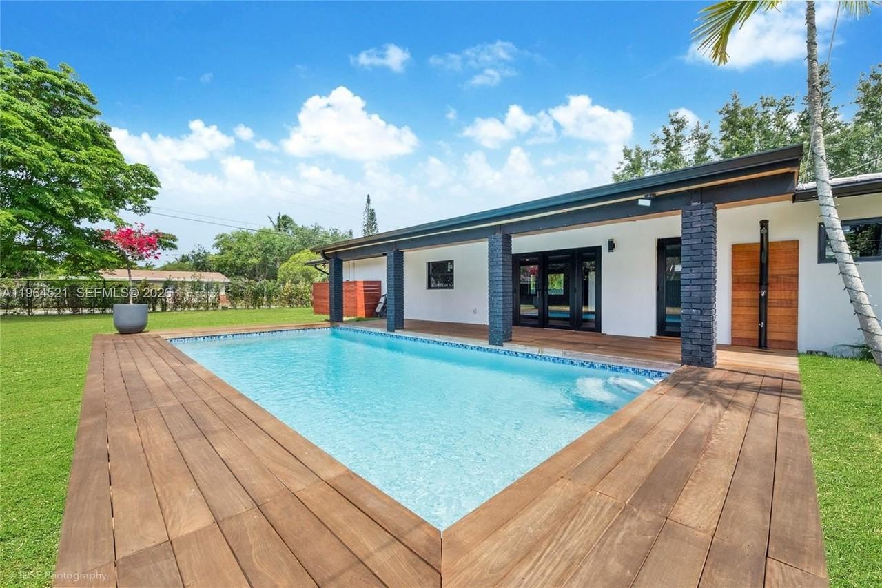 8270 Sw 130th St - Photo 5 of 18