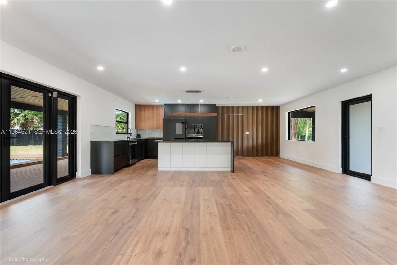 8270 Sw 130th St - Photo 6 of 18