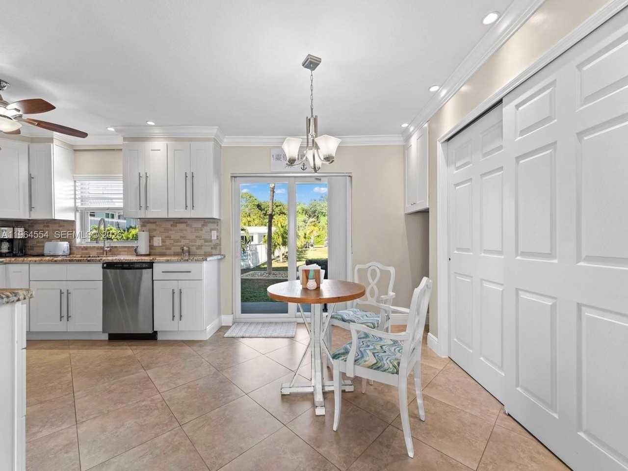 40 High Point Rd #D102 - Photo 6 of 37